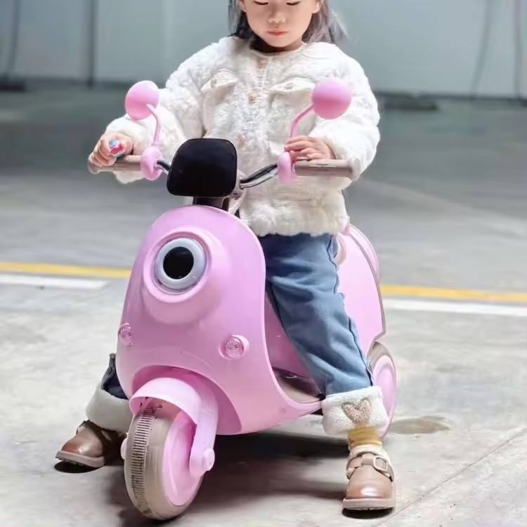 سكوتر فيسبا كهربائي للأطفال