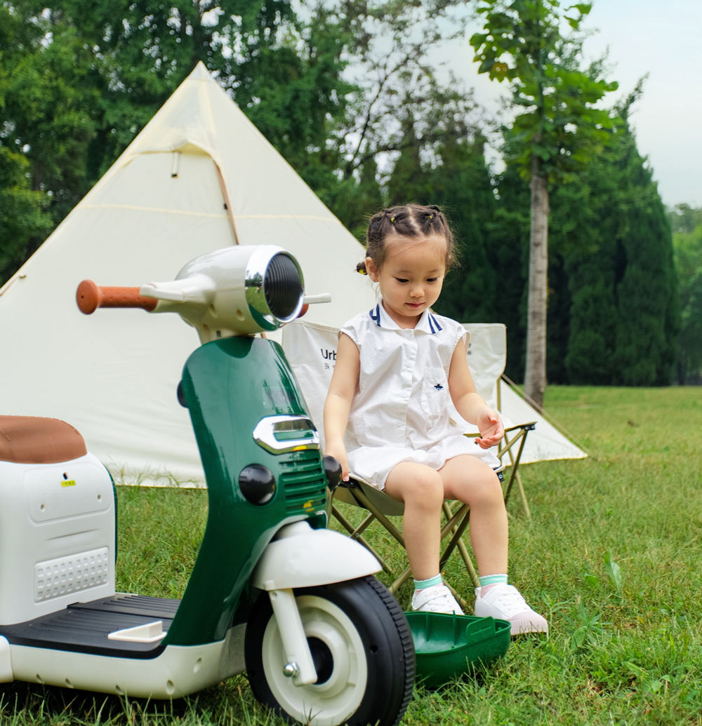 Kids Ride-On Scooter Toy