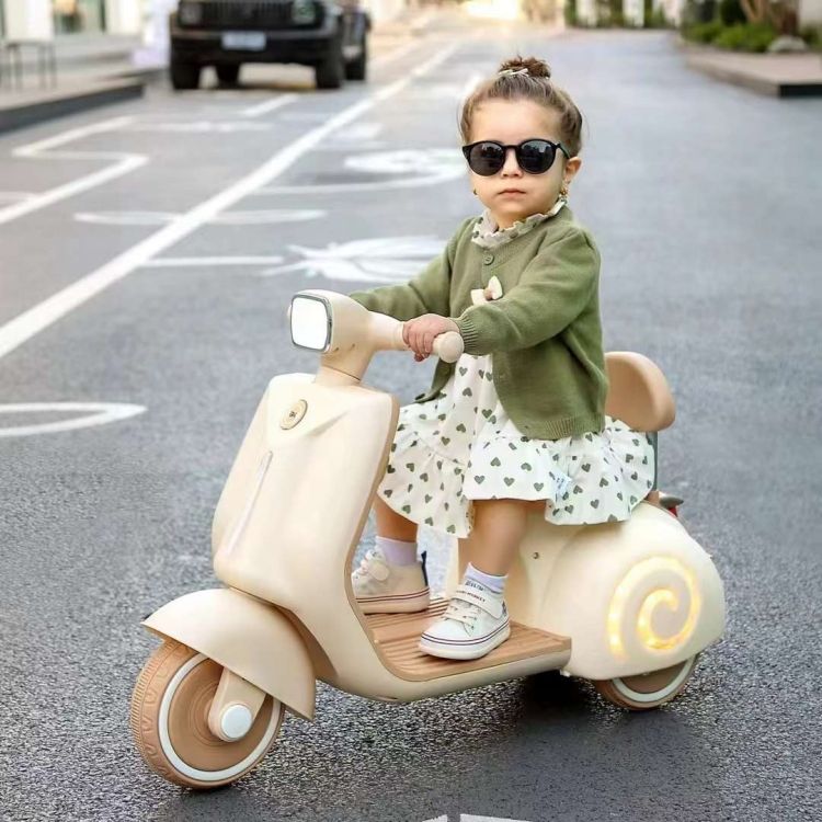 Kids Electric Ride-On Scooter with Lights